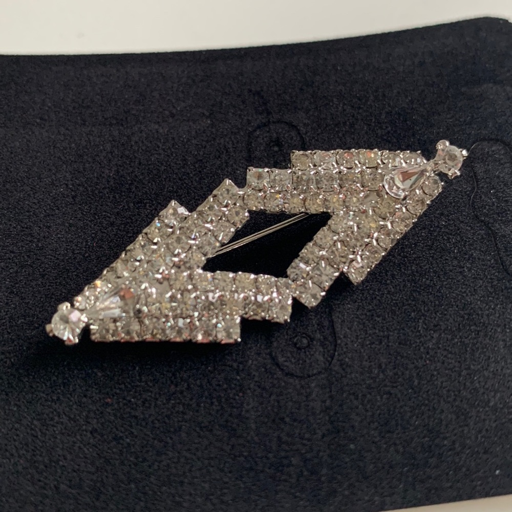 Vintage Rhinestone Brooch Pin